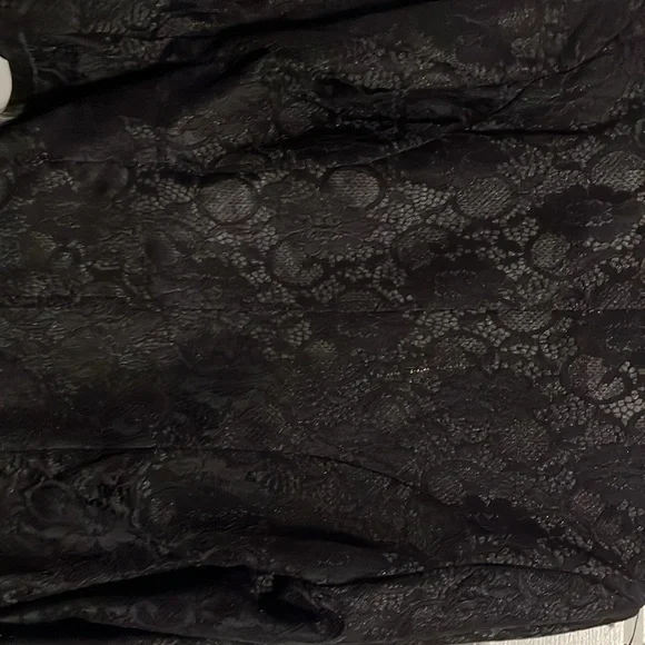 Lace too very cute never been worn - Picture 3 of 3